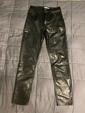 Abercrombie & Fitch Black The Skinny High Rise Pants